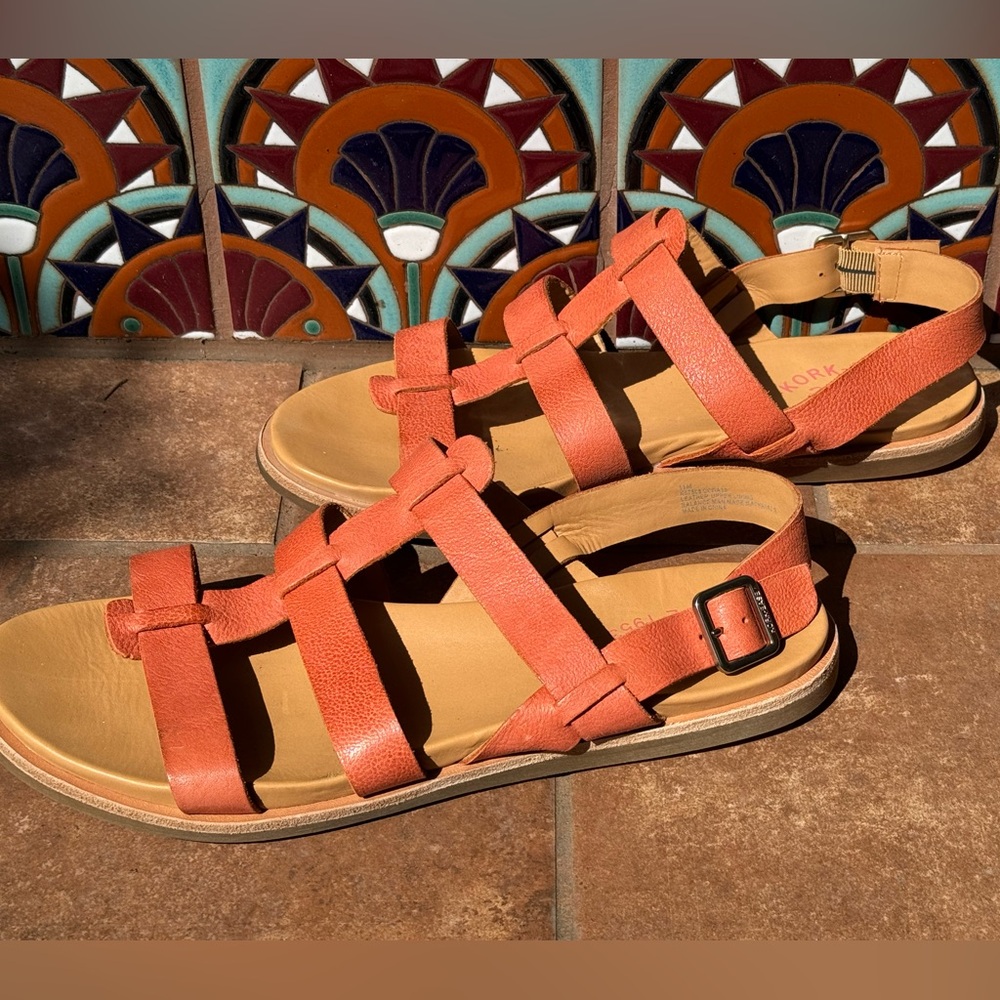Kork-Ease Women’s Leather Coral Sandals size 11 Excellent preowned condition